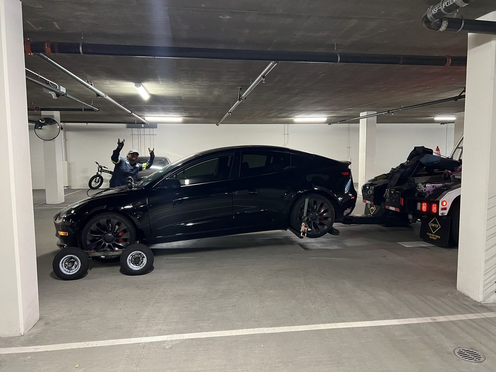 Junk car removal service